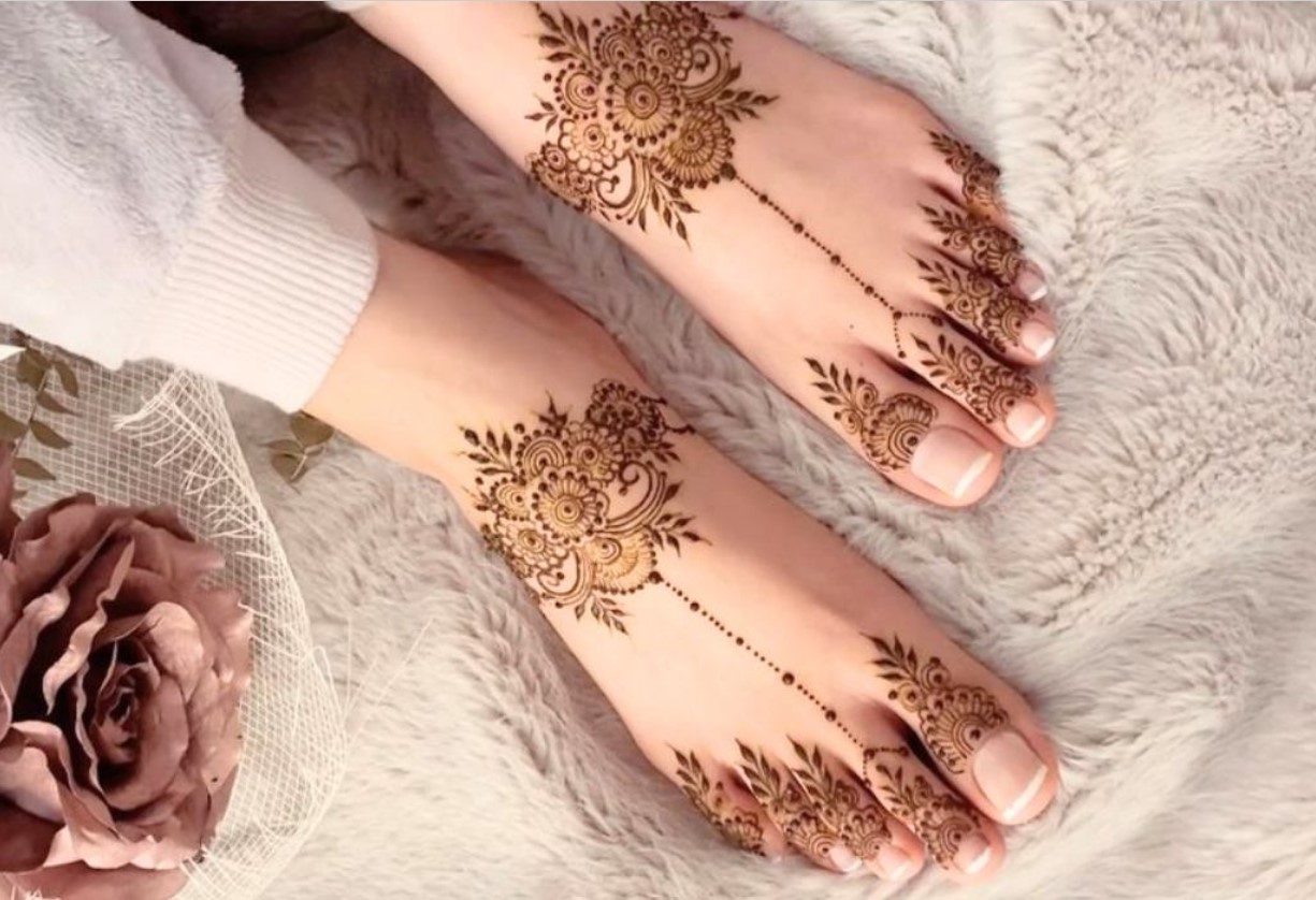 Foot Mehndi Design