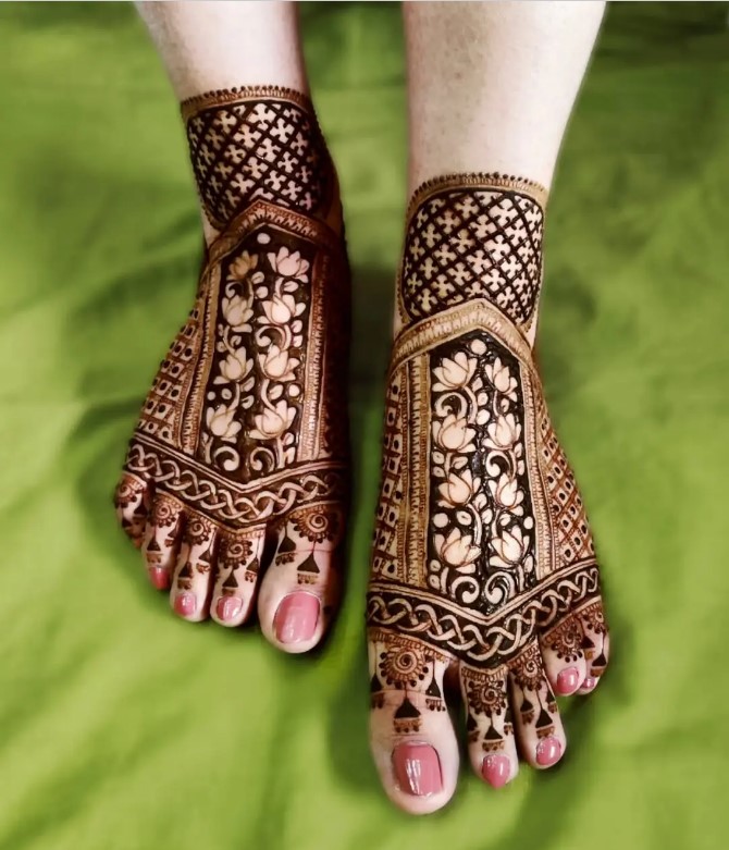 Foot Mehndi Design