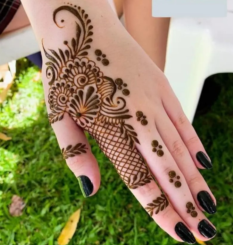 Finger Mehndi Designs