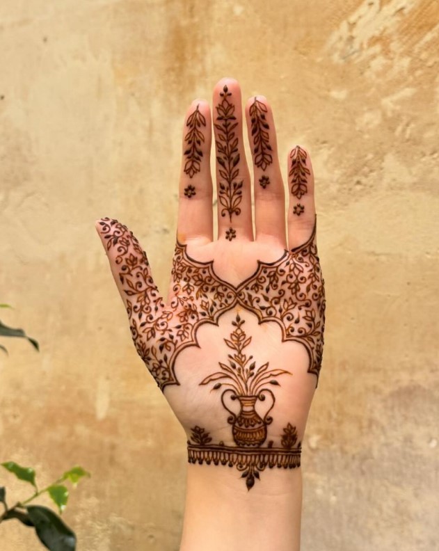 Unique Mehndi Design