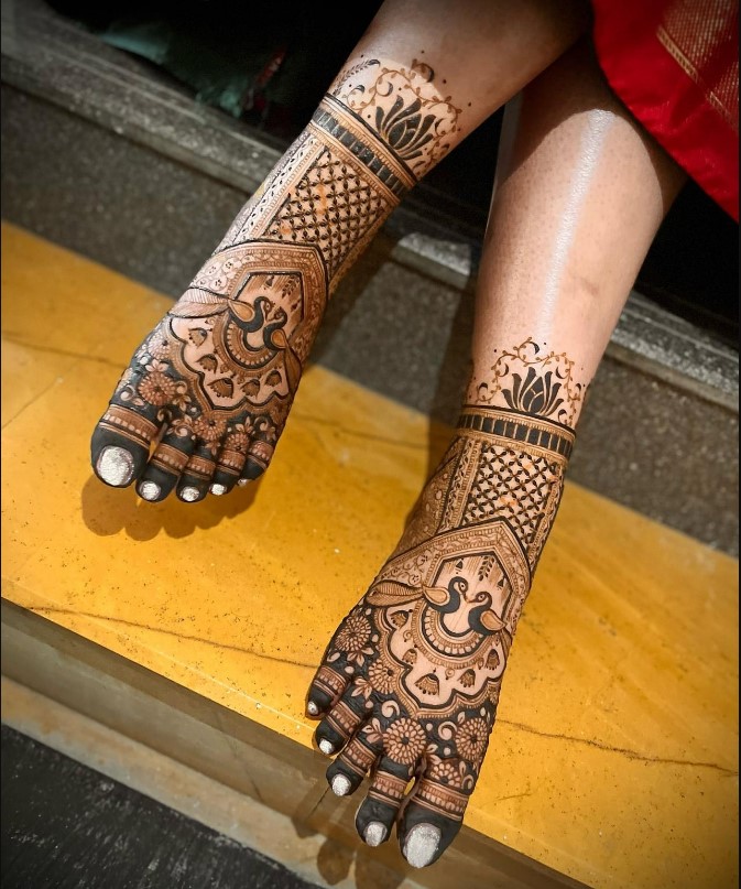 Elegant Mehndi Design Ideas