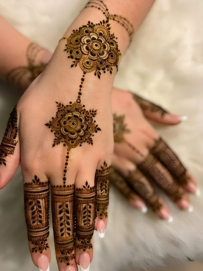 Unique Mehndi Designs