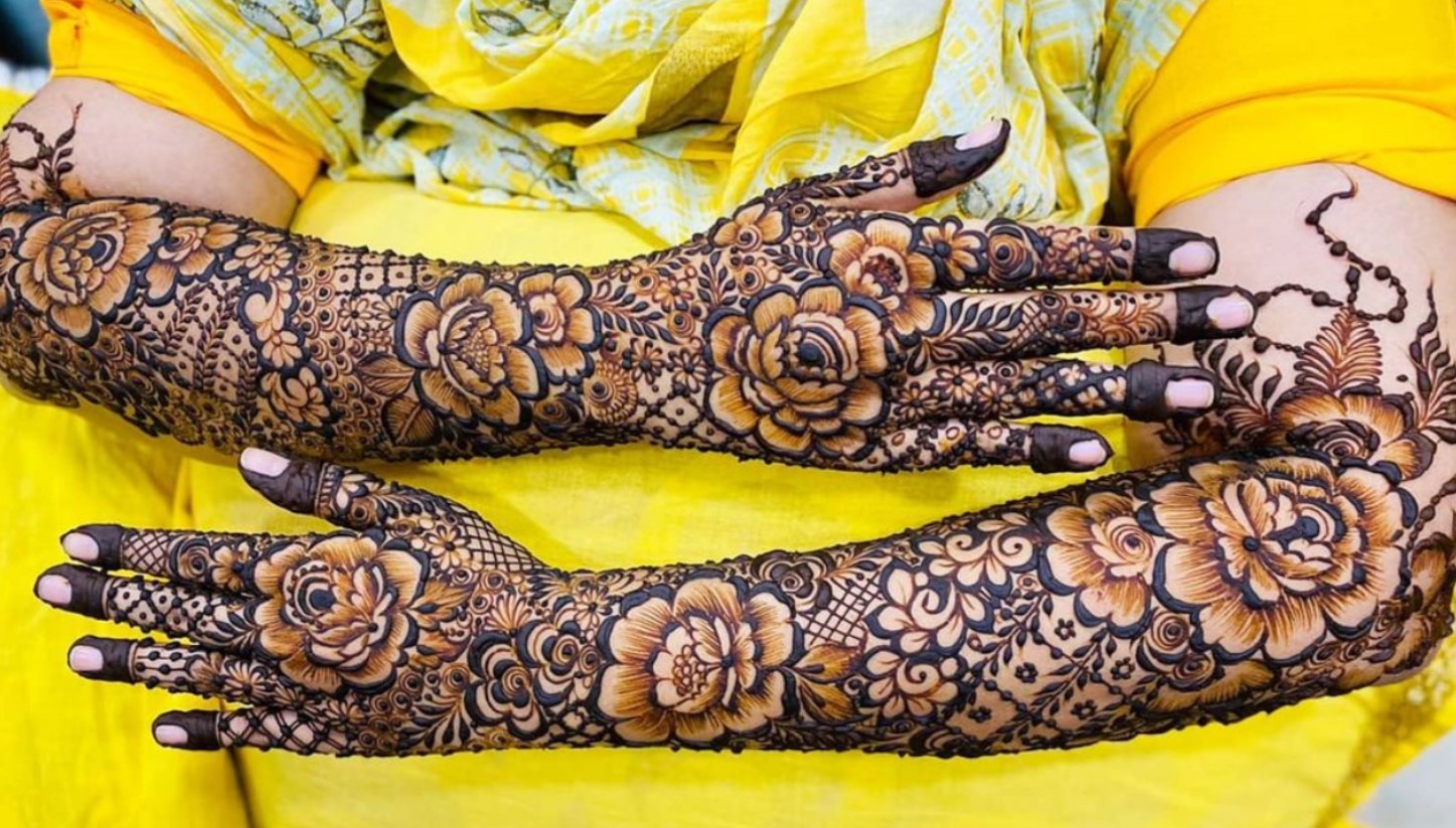 Stylish Bridal Mehndi Design