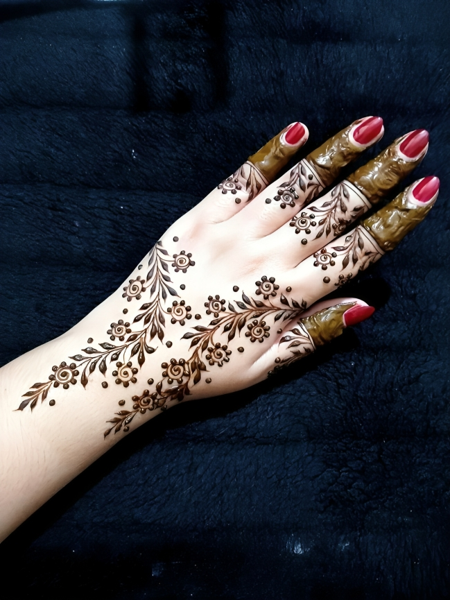 Trendy Mehndi Designs 2025