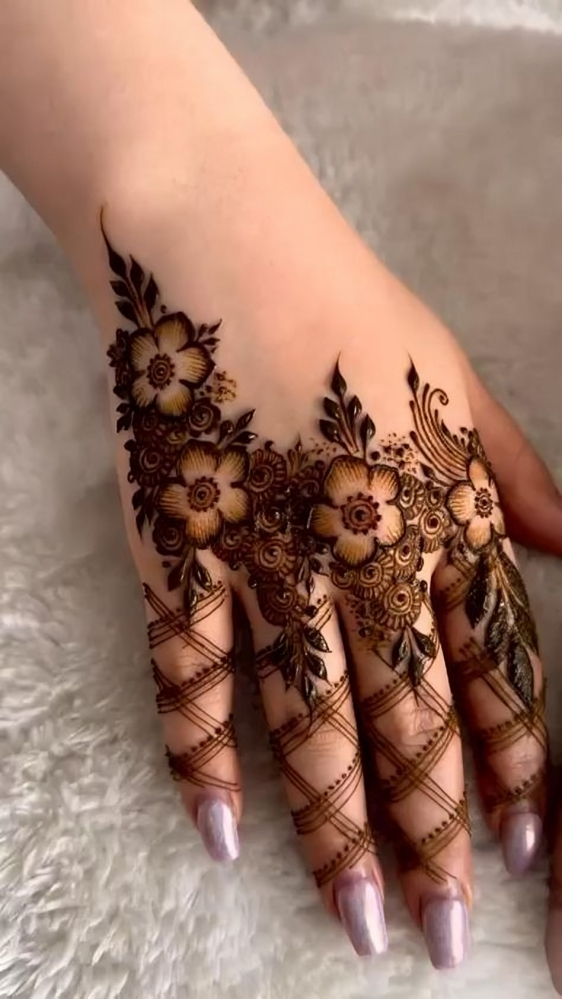 Unique Mehndi Designs