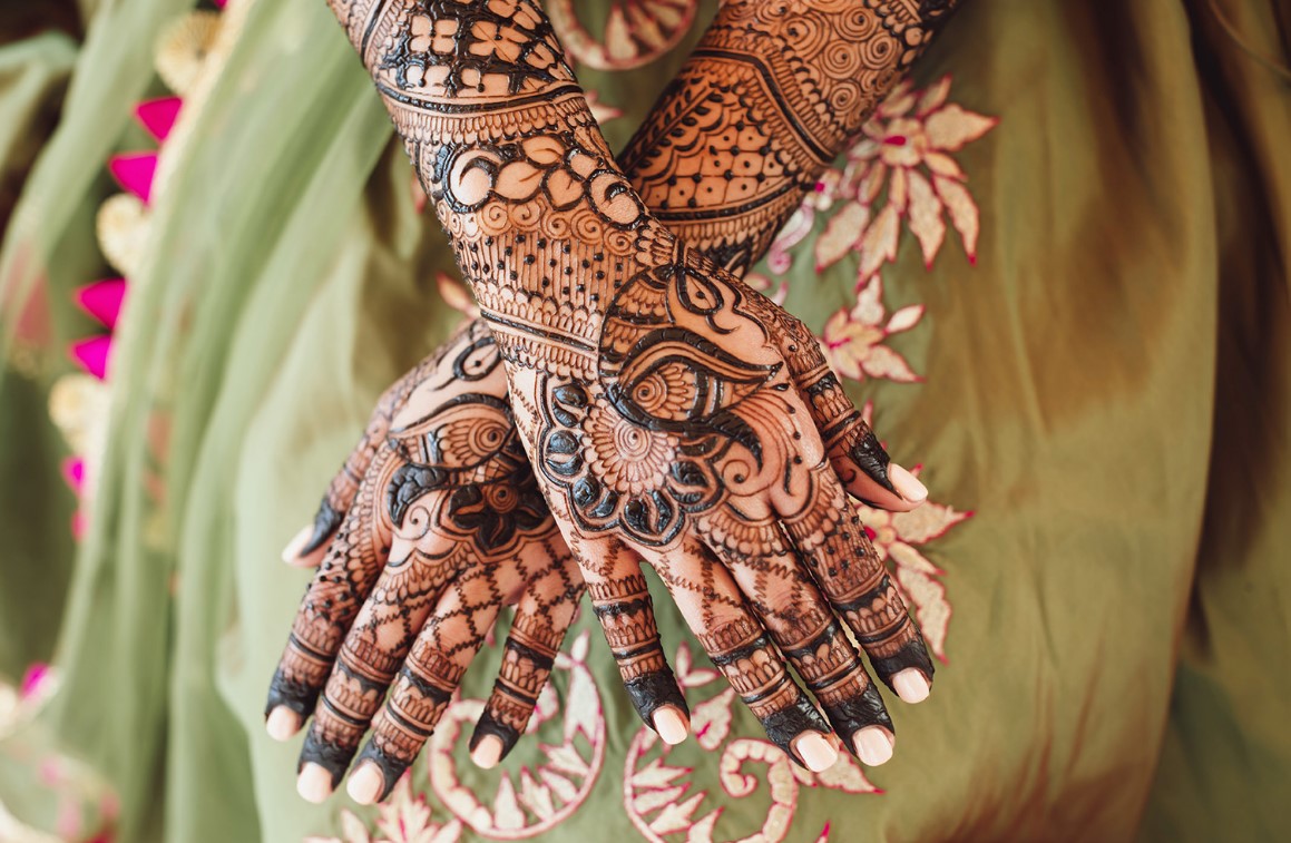 Simple-and-Beautiful-Bridal-Mehndi-Designs