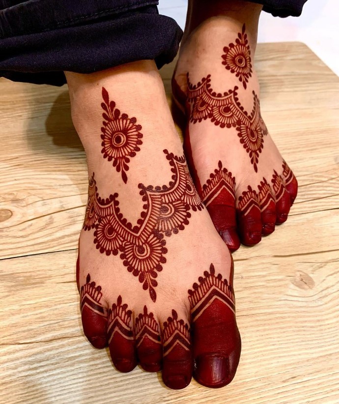 Trending Mehndi Designs 2025