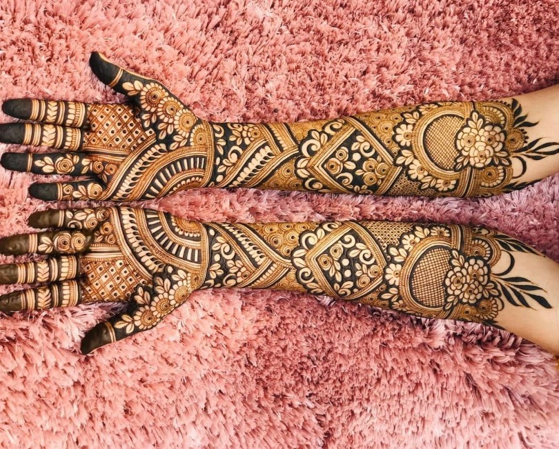55-Gorgeous-Front-Hand-Mehndi-Designs