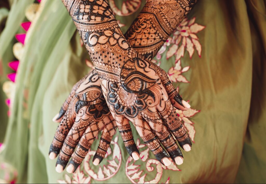 mehndi-designs-for-brides