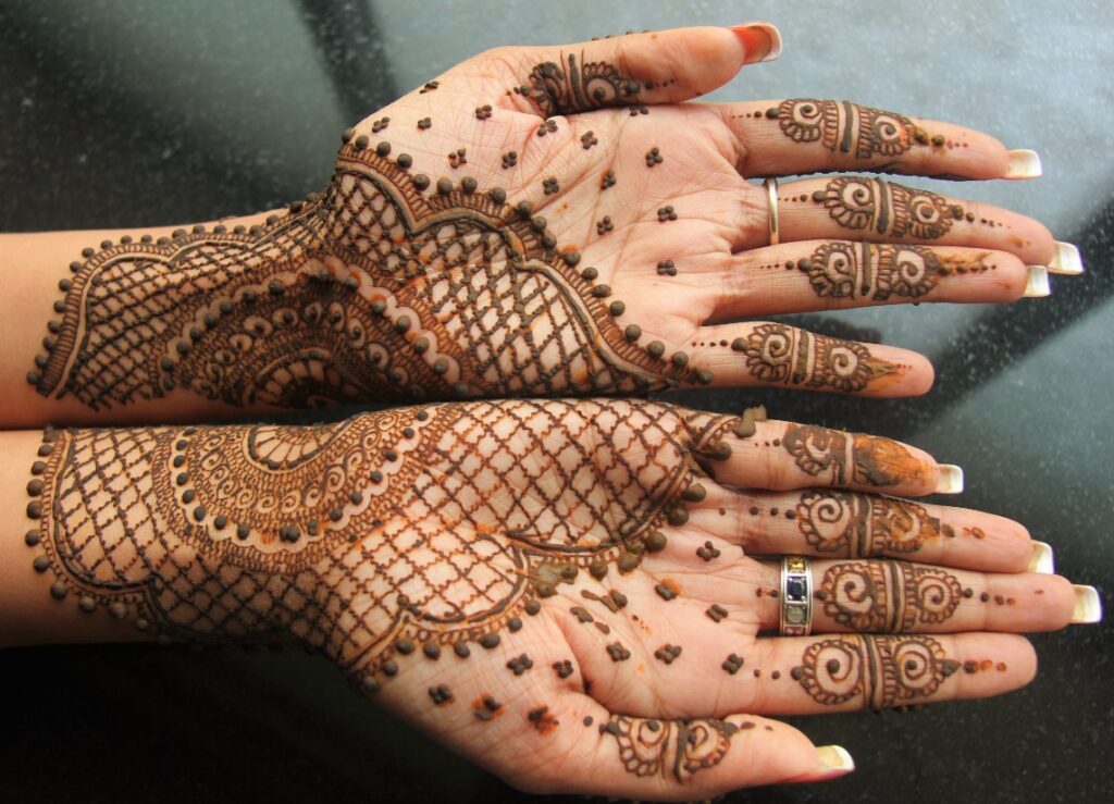 mehndi-designs-for-brides