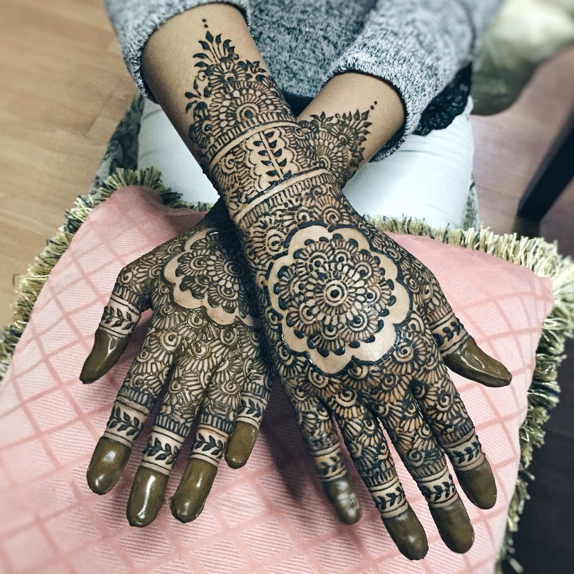Simple-and-Beautiful-Bridal-Mehndi-Designs