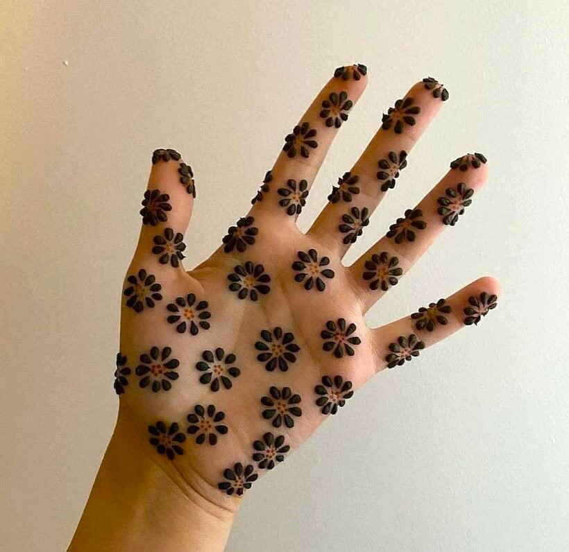 Simple-and-Easy-Mehndi-Designs-for-Kids