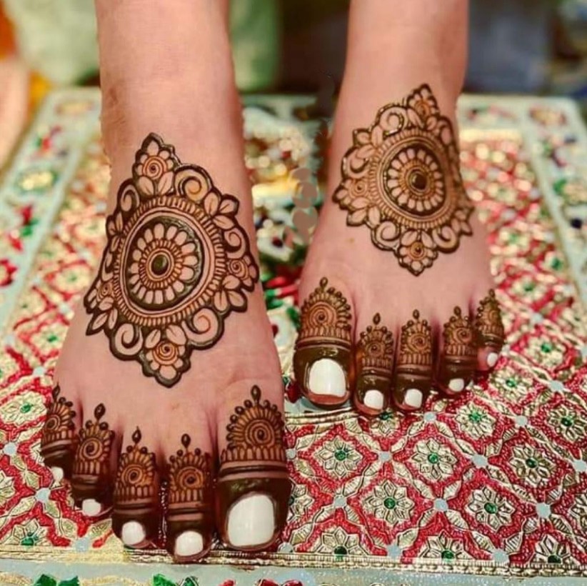 Mehndi-Design-Simple-and-Easy