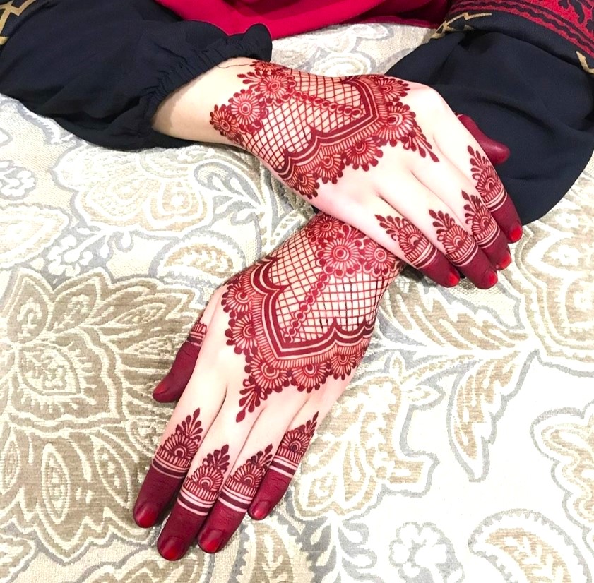 Top-10-Full-Hand-Mehndi-Designs-for-Brides