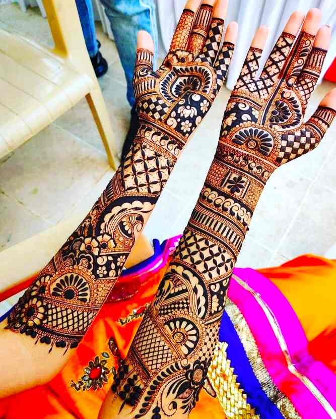 Wedding-Mehndi-Designs-2025-Stylish-Beautiful-Ideas