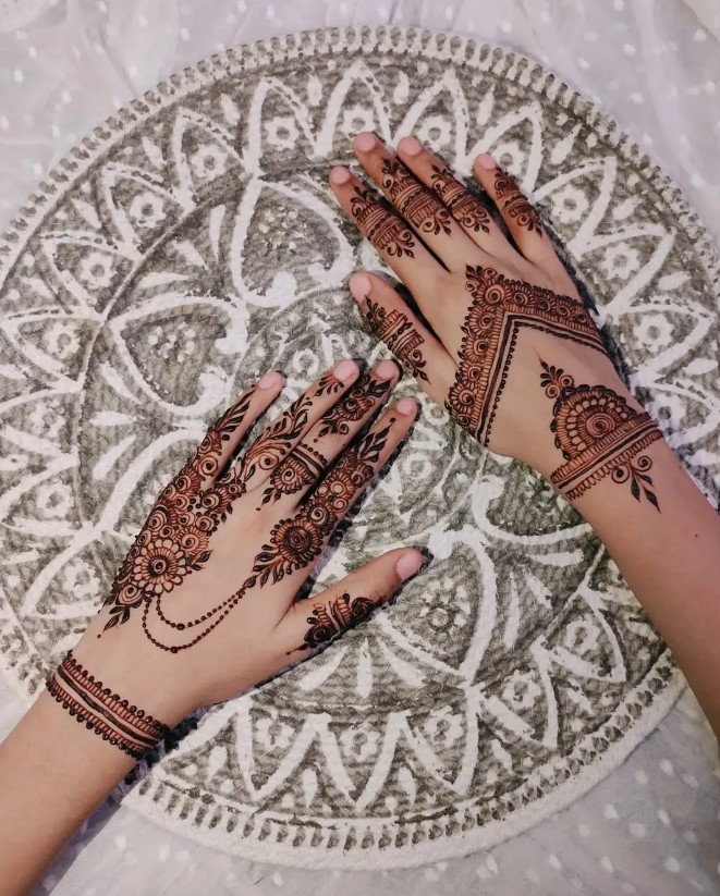 Arabic-Mehndi-Designs-2025