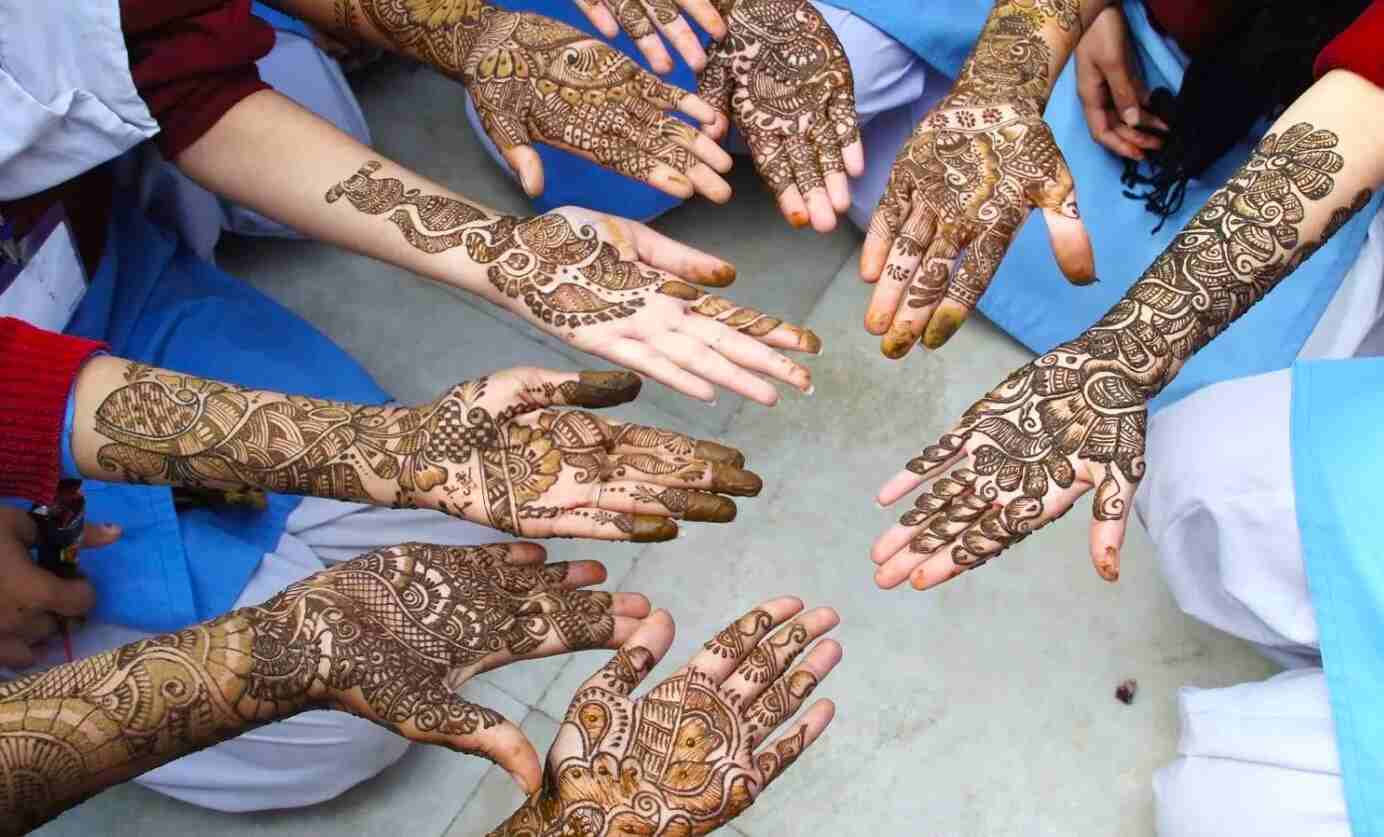 Top-10-Simple-Mehndi-Designs-Stylish-Quick-Patterns-for-Beginners