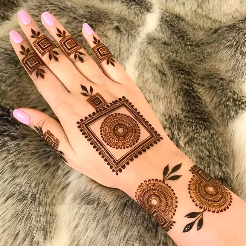 Henna-New-Mehndi-Design-2025