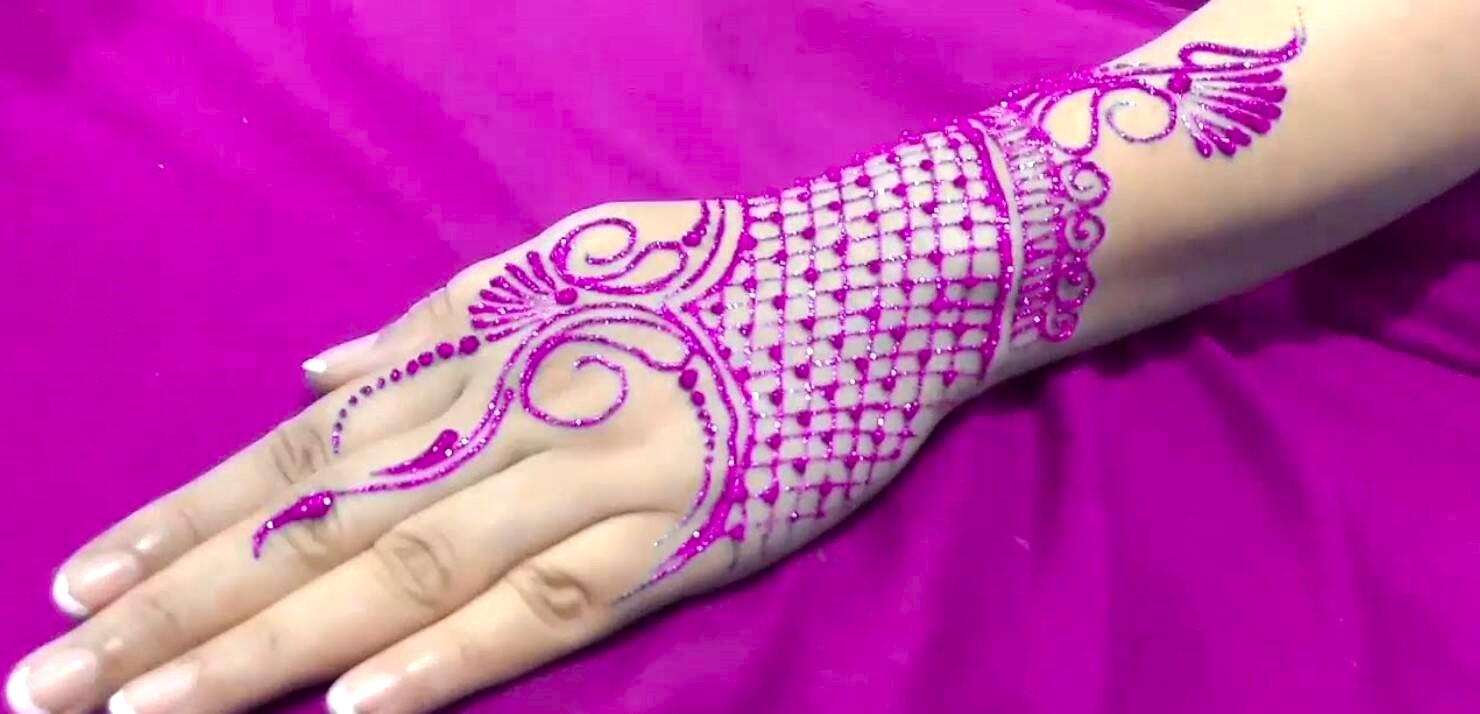 Unique-Front-Hand-Mehndi-Design-2025-Beautiful-Styles-for-Brides-Parties.