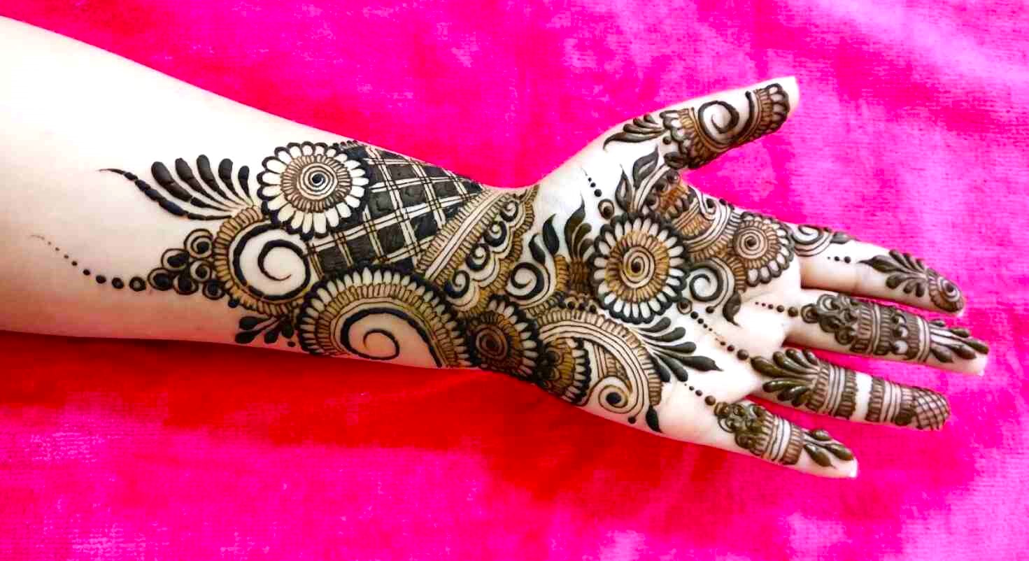 Unique-Front-Hand-Mehndi-Design-2025-Beautiful-Styles-for-Brides-Parties.
