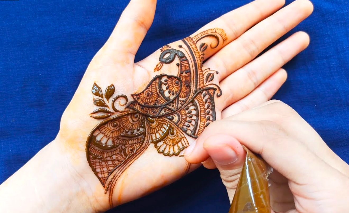 Henna-New-Mehndi-Design-2025