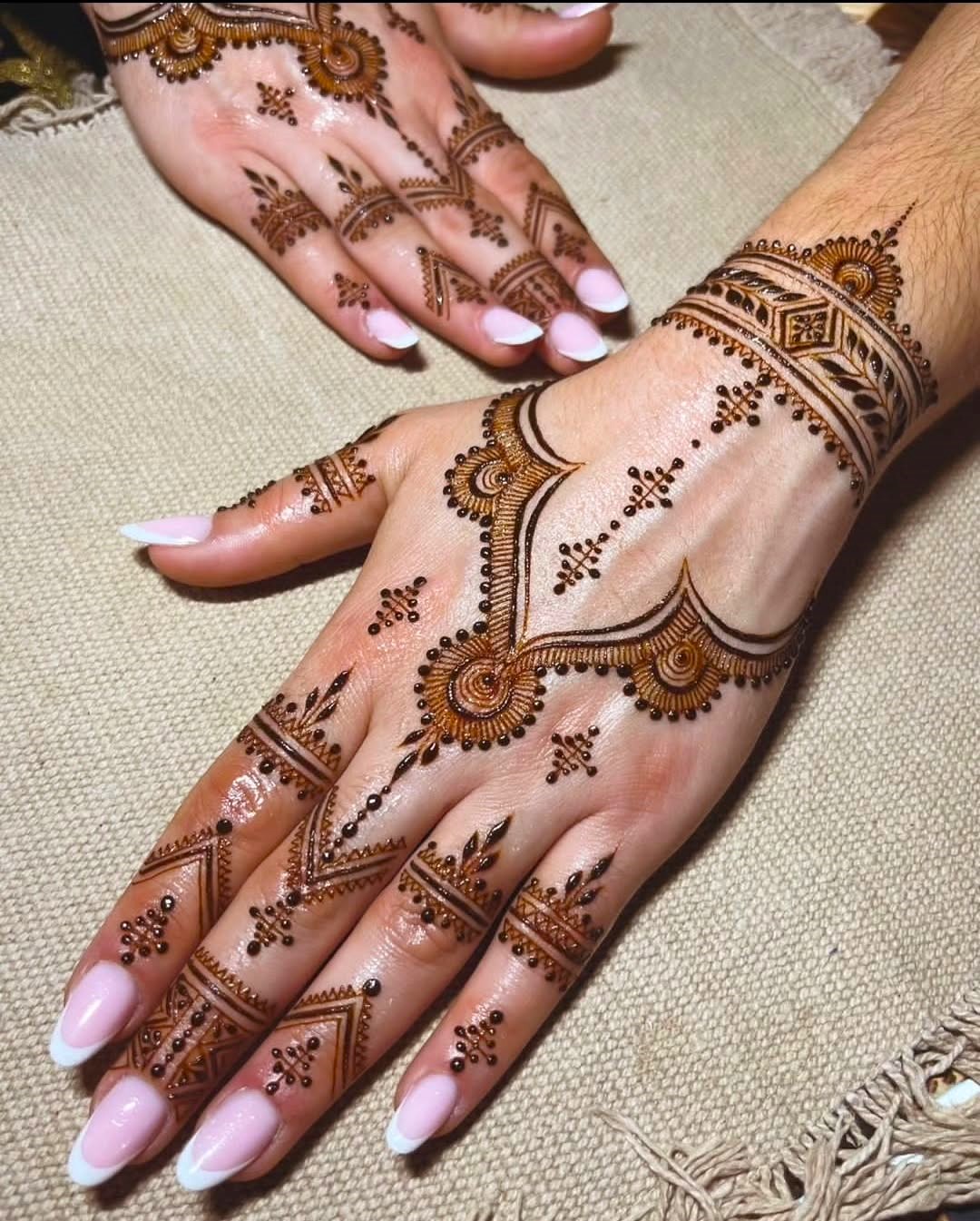 mehndi-dress-design-and-mehndi-design