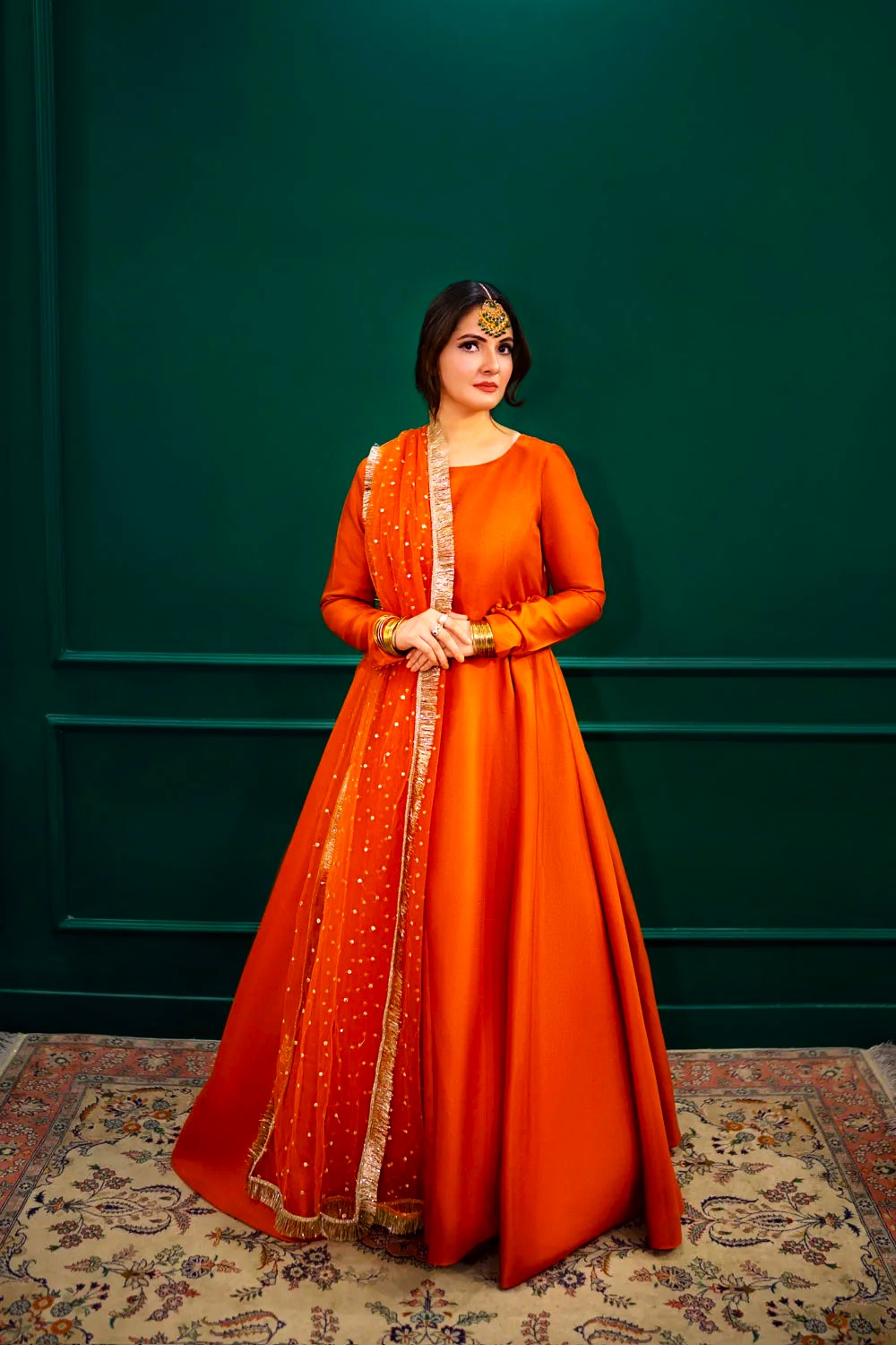 mehndi-dress-design-and-mehndi-design